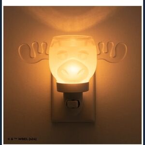 Scentsy Christmas Vacation Moose Cup Warmer & Night Light